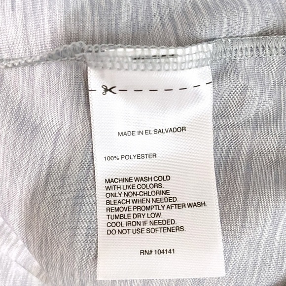 Reebok Girls Spacedye V-Neck Graphic Print “Love More Than Ever” Tee In Grey NEW - Picture 10 of 11